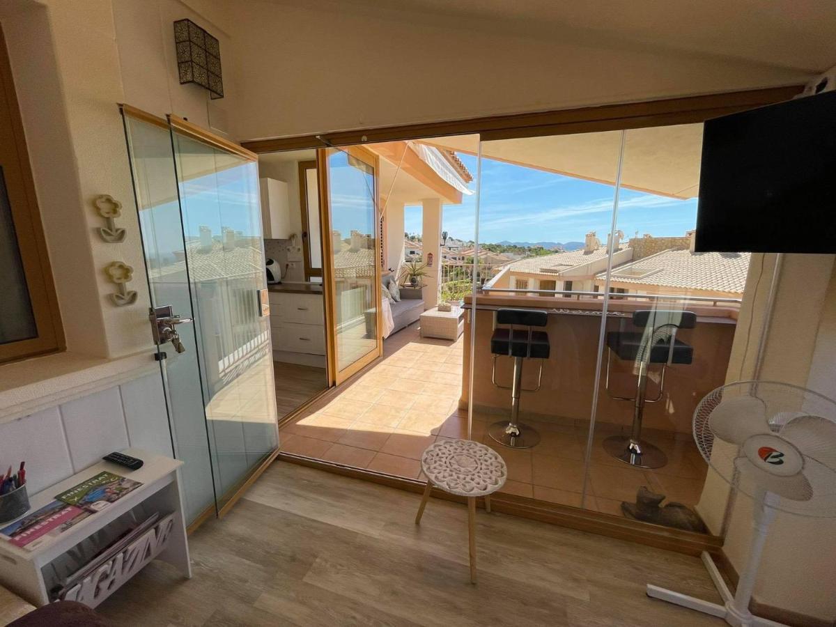 2 Bed Penthouse Apartment - Sea Views - Sleeps 4 菲内斯特拉特 外观 照片