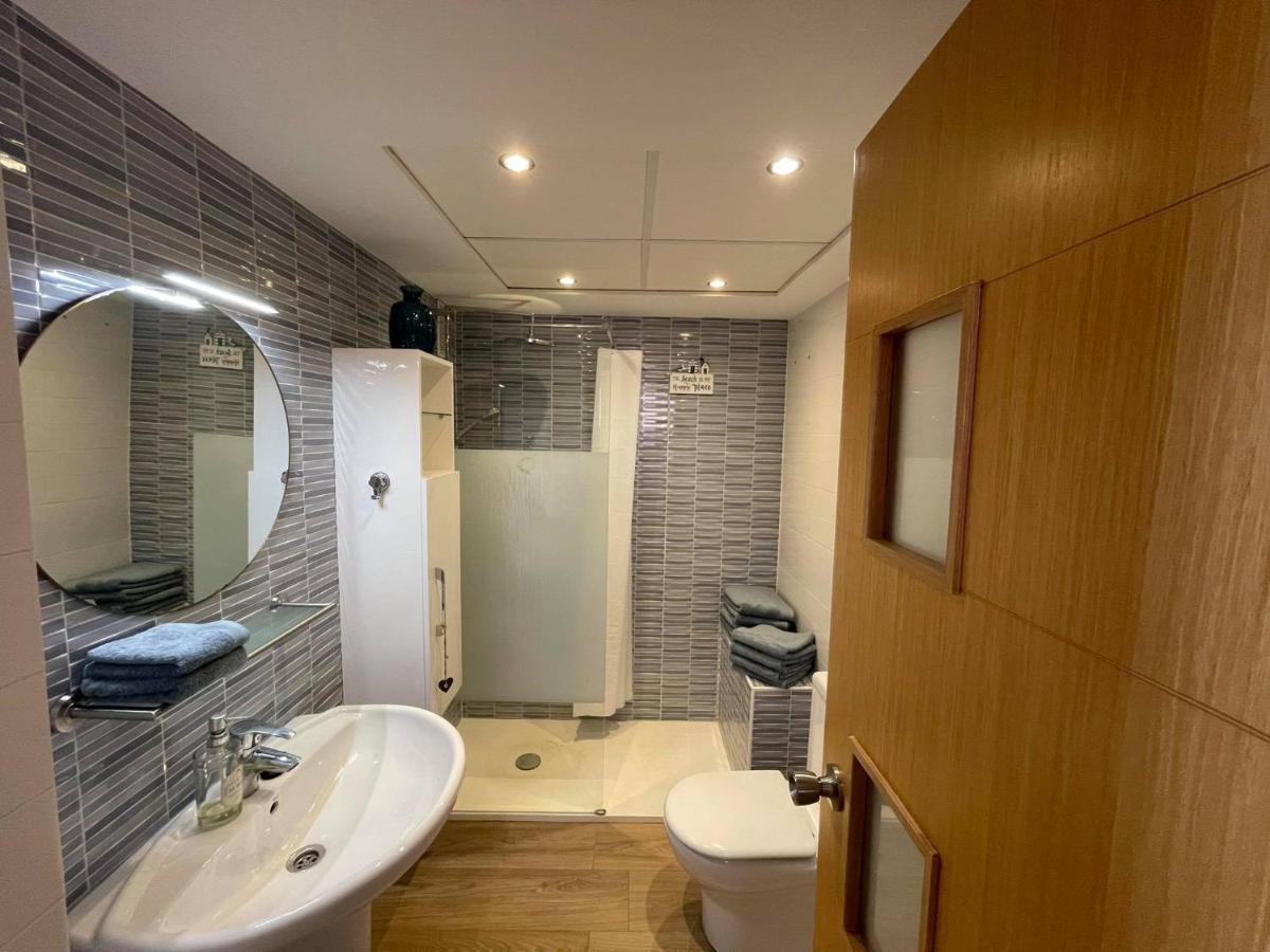 2 Bed Penthouse Apartment - Sea Views - Sleeps 4 菲内斯特拉特 外观 照片