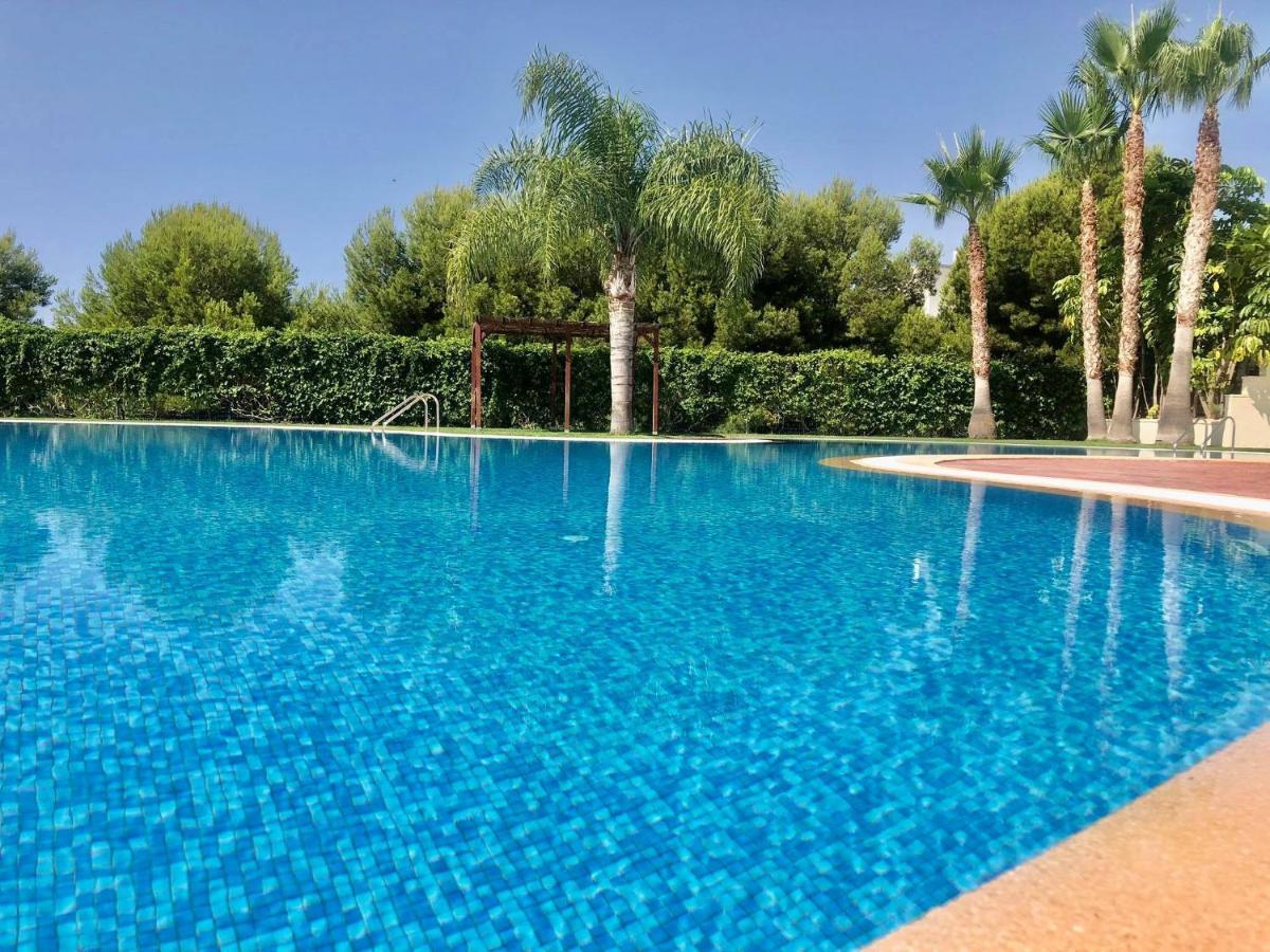 2 Bed Penthouse Apartment - Sea Views - Sleeps 4 菲内斯特拉特 外观 照片