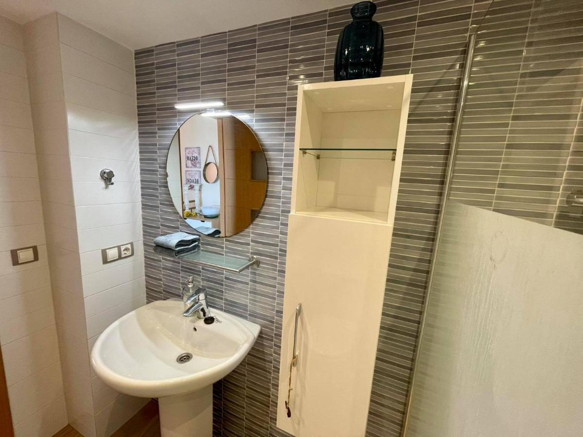 2 Bed Penthouse Apartment - Sea Views - Sleeps 4 菲内斯特拉特 外观 照片