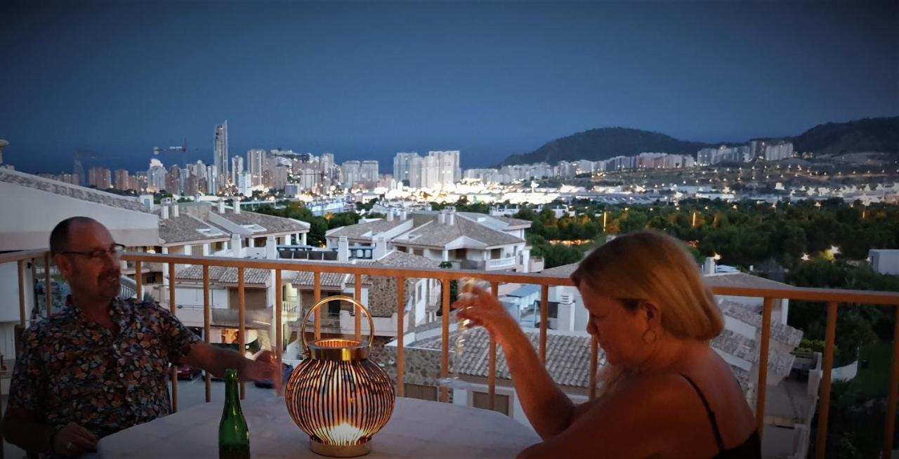 2 Bed Penthouse Apartment - Sea Views - Sleeps 4 菲内斯特拉特 外观 照片