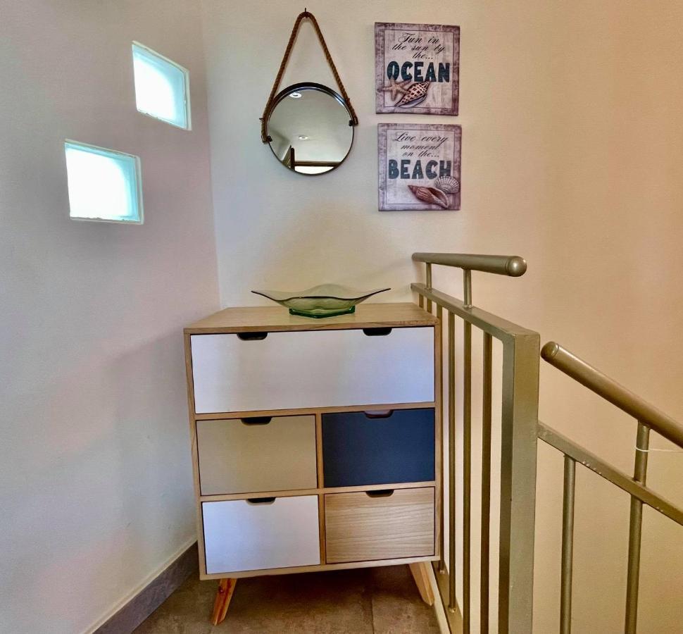 2 Bed Penthouse Apartment - Sea Views - Sleeps 4 菲内斯特拉特 外观 照片